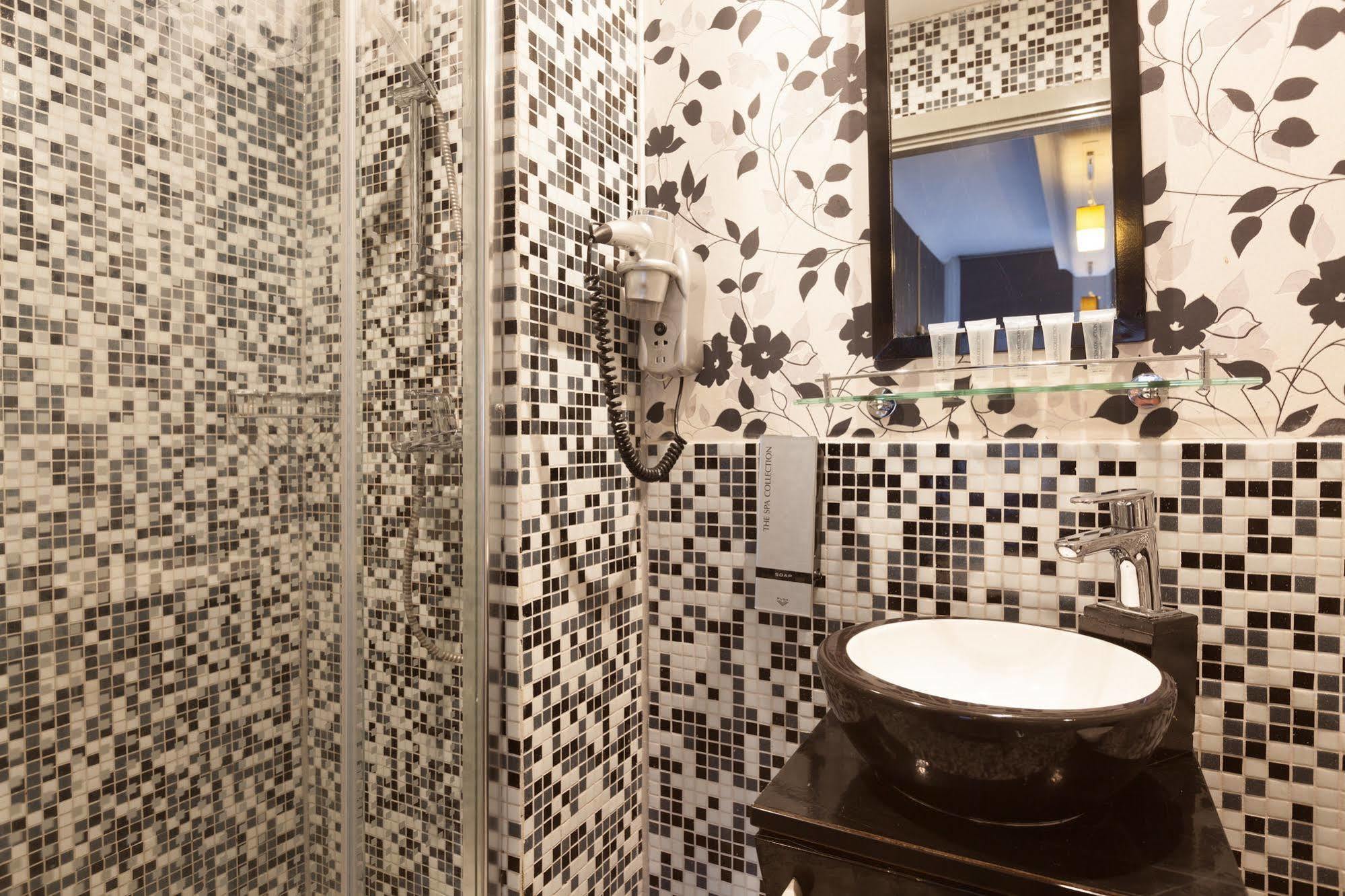 Hermitage Hotel 3*