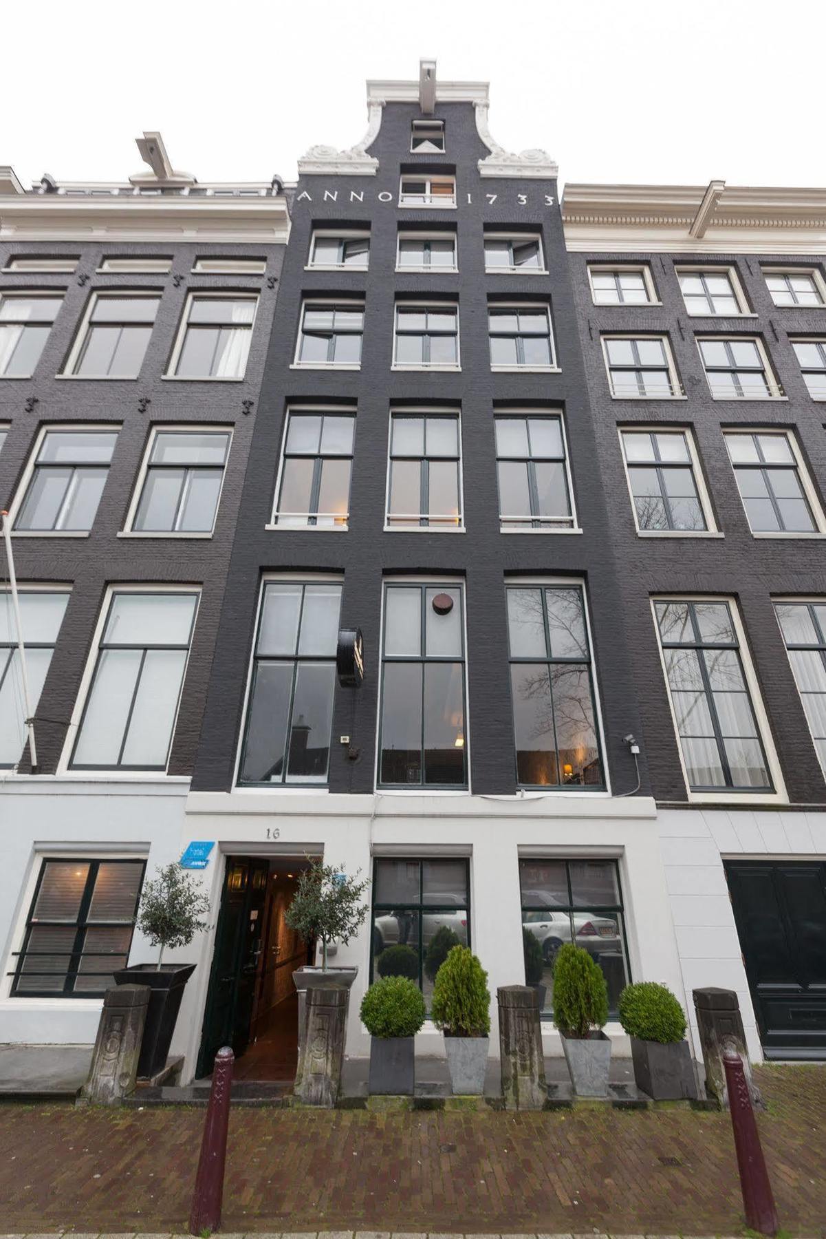 Hermitage Hotel 3*